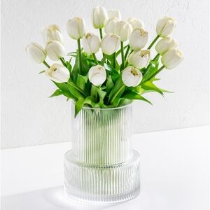 LAUREL & VINE DECOR | Radiant Blooms - White